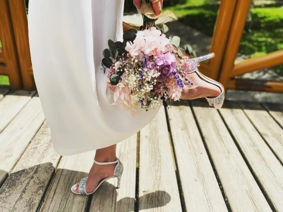Novia con zapatos Lupe Ramos